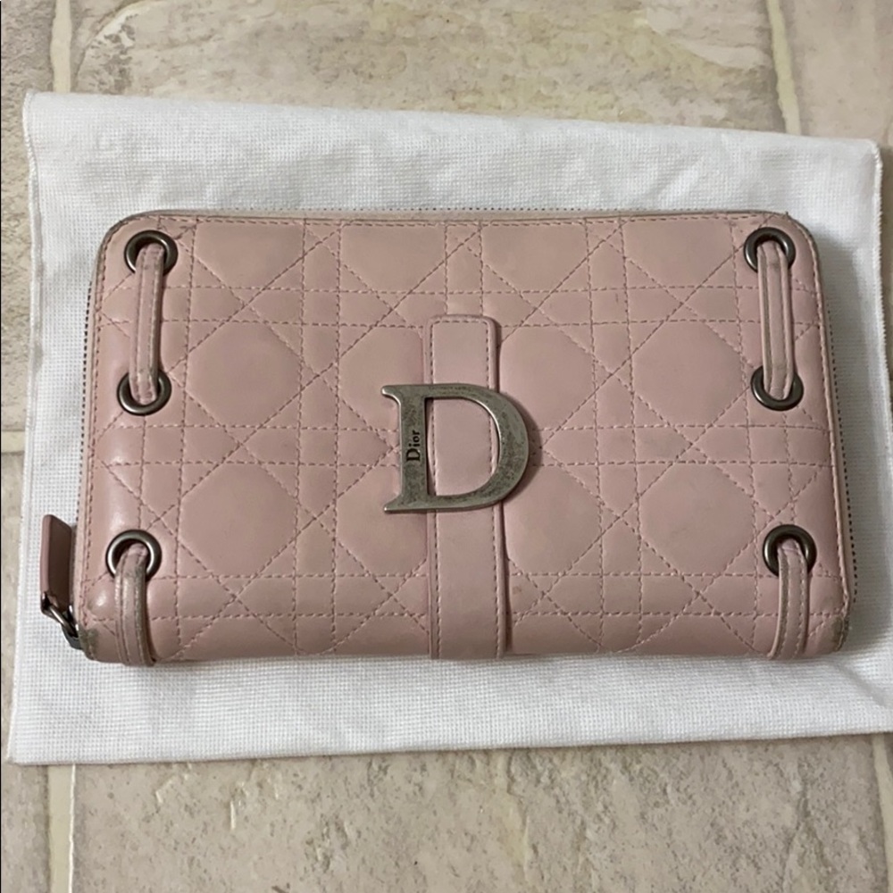 Wallet